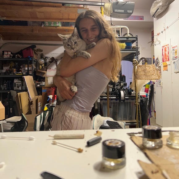 Meet your Posher, Katie - Picture 7 of 7